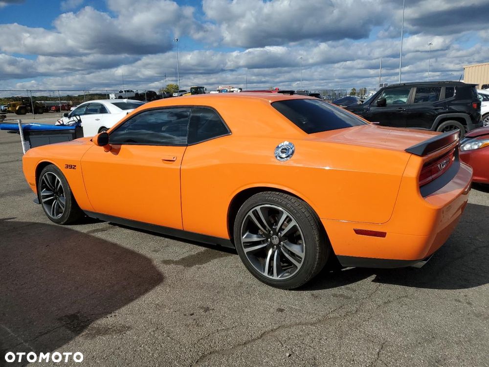 Dodge Challenger - 3