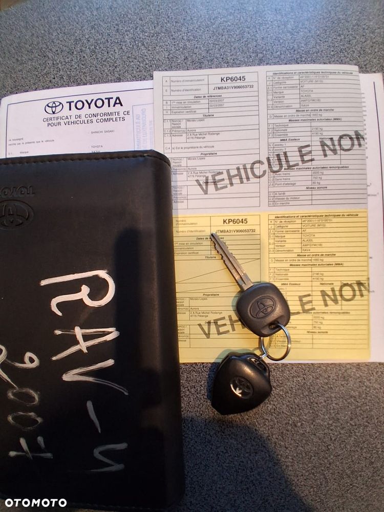 Toyota RAV4 2.2 D-4D 4x4 - 19