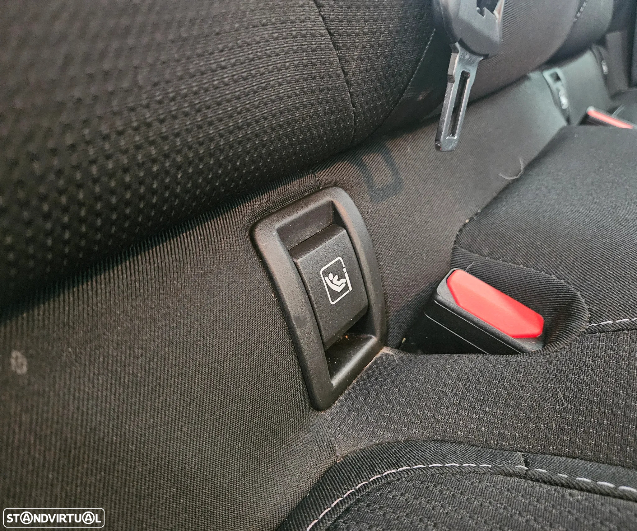 Renault Mégane Sport Tourer TCe 115 GPF ZEN - 39