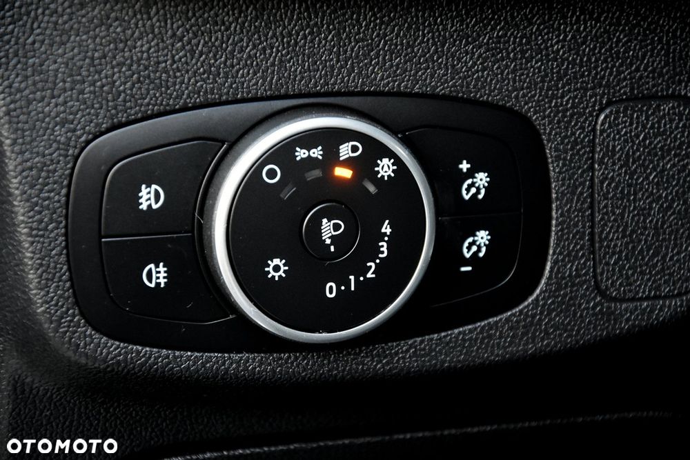 Ford Focus 1.0 EcoBoost Hybrid ACTIVE STYLE - 26