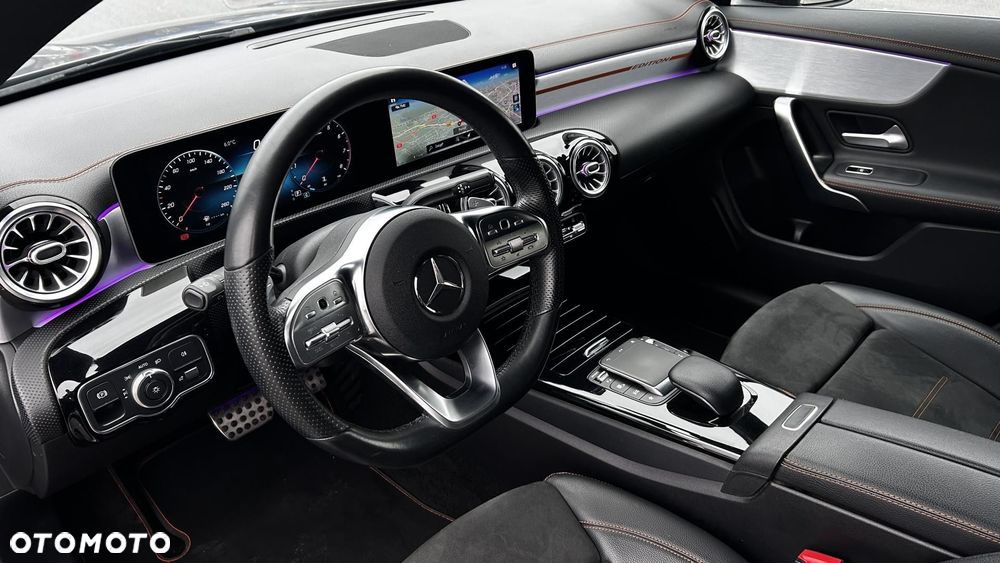 Mercedes-Benz CLA 220 4-Matic Edition 1 7G-DCT - 11