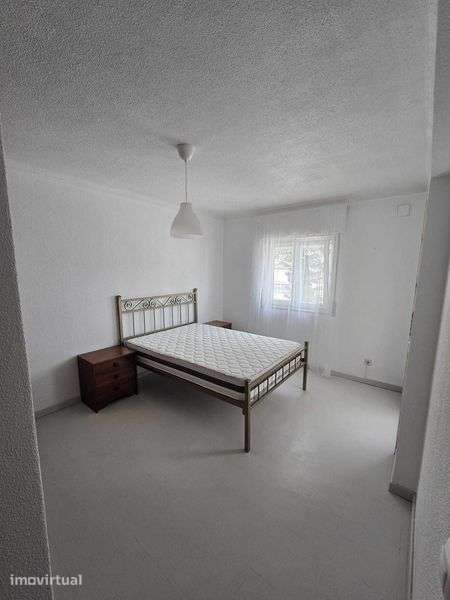 Duplex T3 para arrendar Estoril - Grande imagem: 2/12