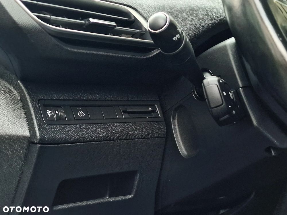 Peugeot 3008 1.5 BlueHDi Allure S&S - 31