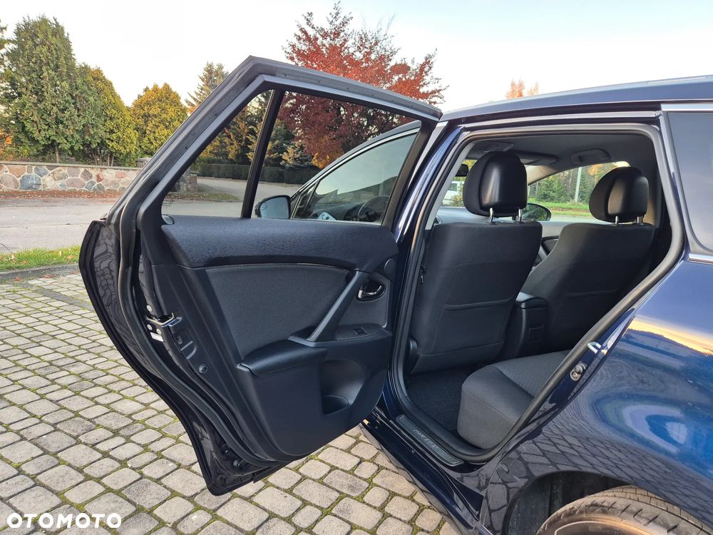 Toyota Avensis 2.0 Prestige NAVI - 26