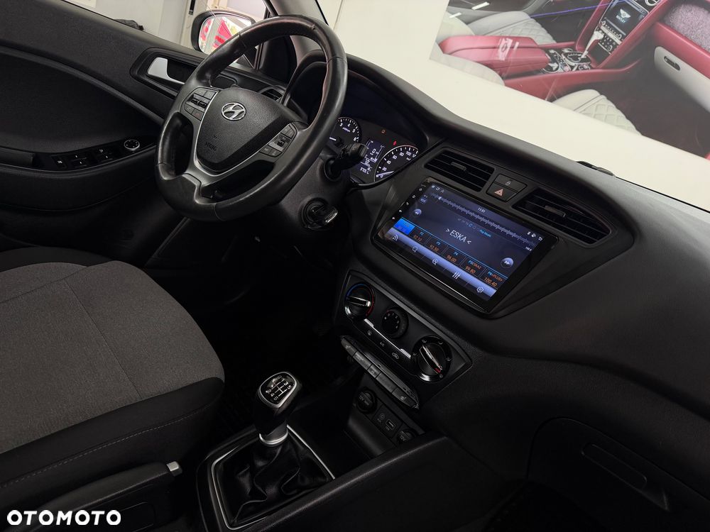 Hyundai i20 1.4 Premium - 22