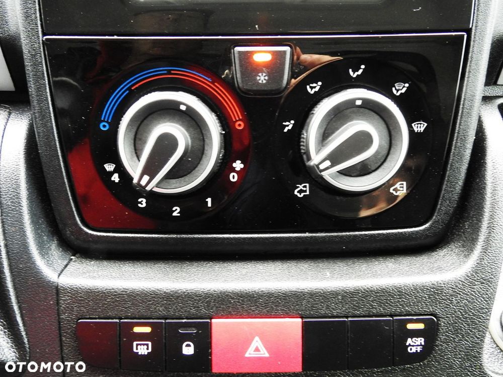 Fiat DUCATO KONTENER WINDA 8 PALET TEMPOMAT NAWIGACJA KLIMATYZACJA LEDY  130KM - 38