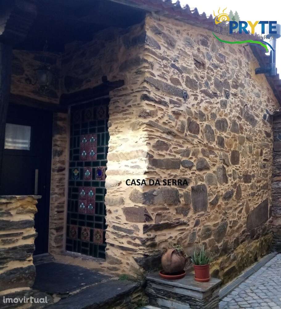 Moradia de tipologia T2 situada em Castanheira de Pêra - Grande imagem: 3/23