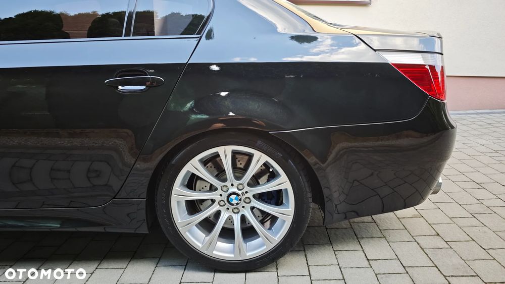 BMW M5 Standard - 8