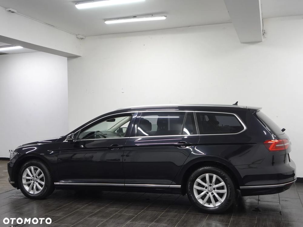 Volkswagen Passat - 5