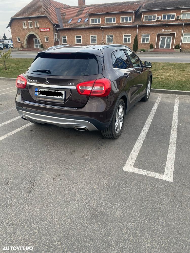 Mercedes-Benz GLA 200 (CDI) d - 8