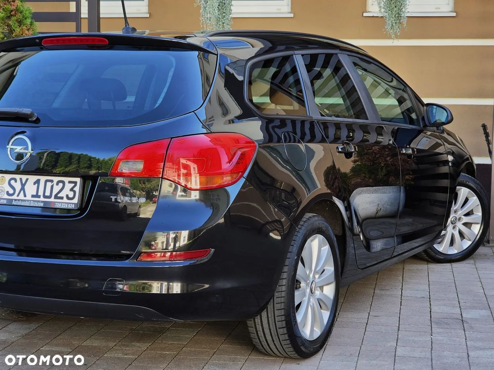 Opel Astra 1.6 Turbo 150 Jahre - 30
