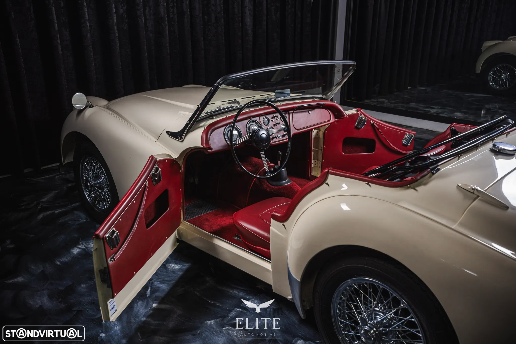Triumph TR2 - 14