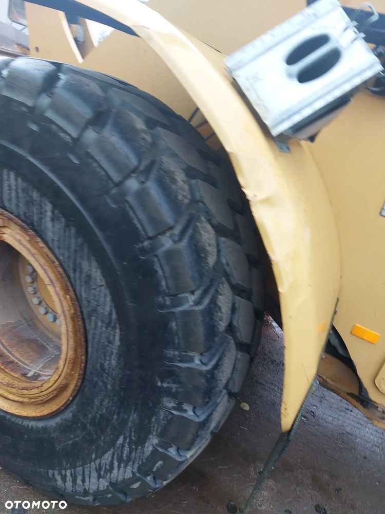 Caterpillar 962K - 4