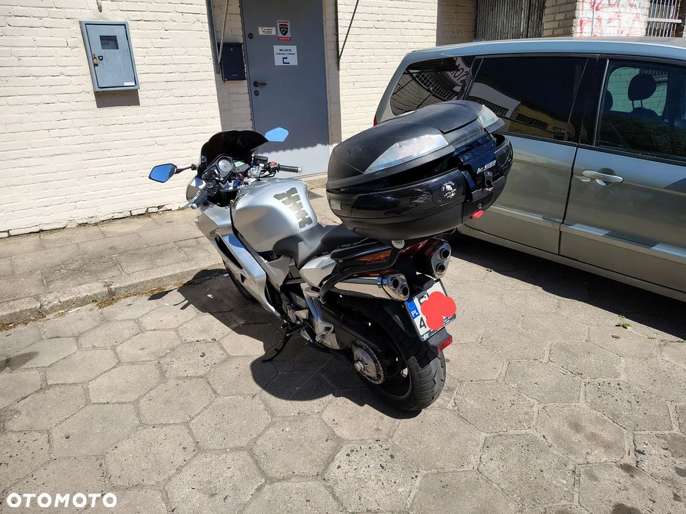 Honda VFR - 7