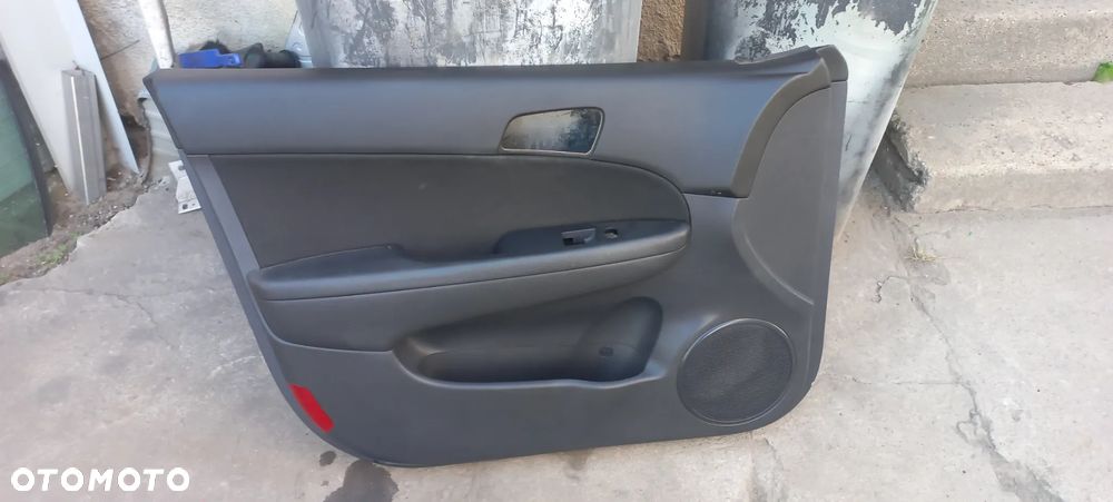 BOCZEK DRZWI LEWY PRZÓD HYUNDAI I30 07-12 poznan - 1