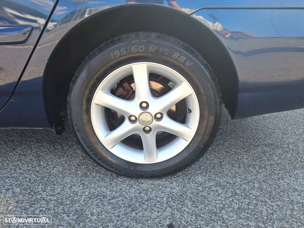 Toyota Corolla SW 1.4 VVT-i Sol+VSC - 14