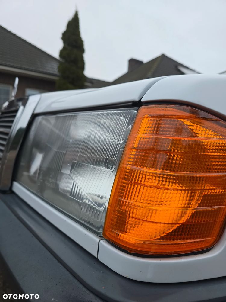 Mercedes-Benz W201 (190) - 37