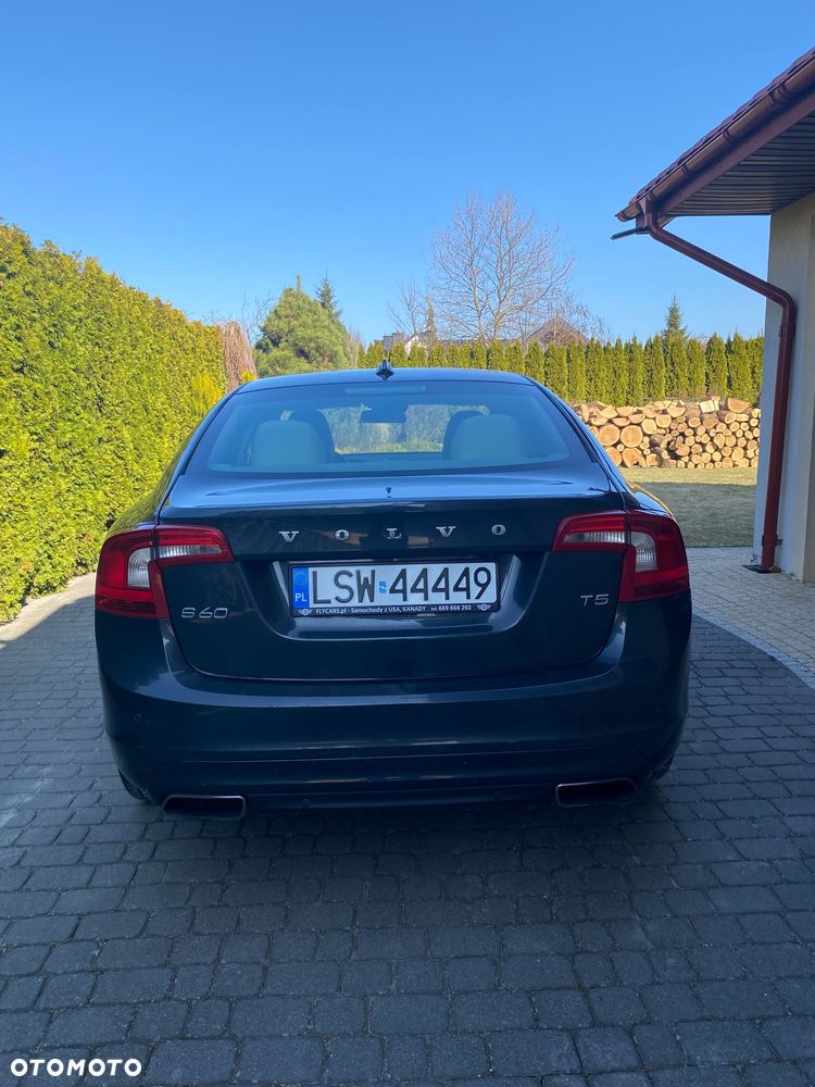 Volvo S60 - 6