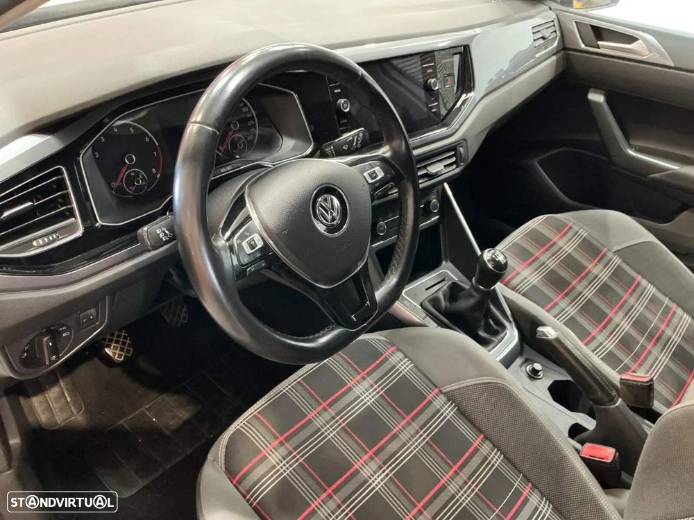 VW Polo 1.0 (Blue Motion ) Trendline - 5