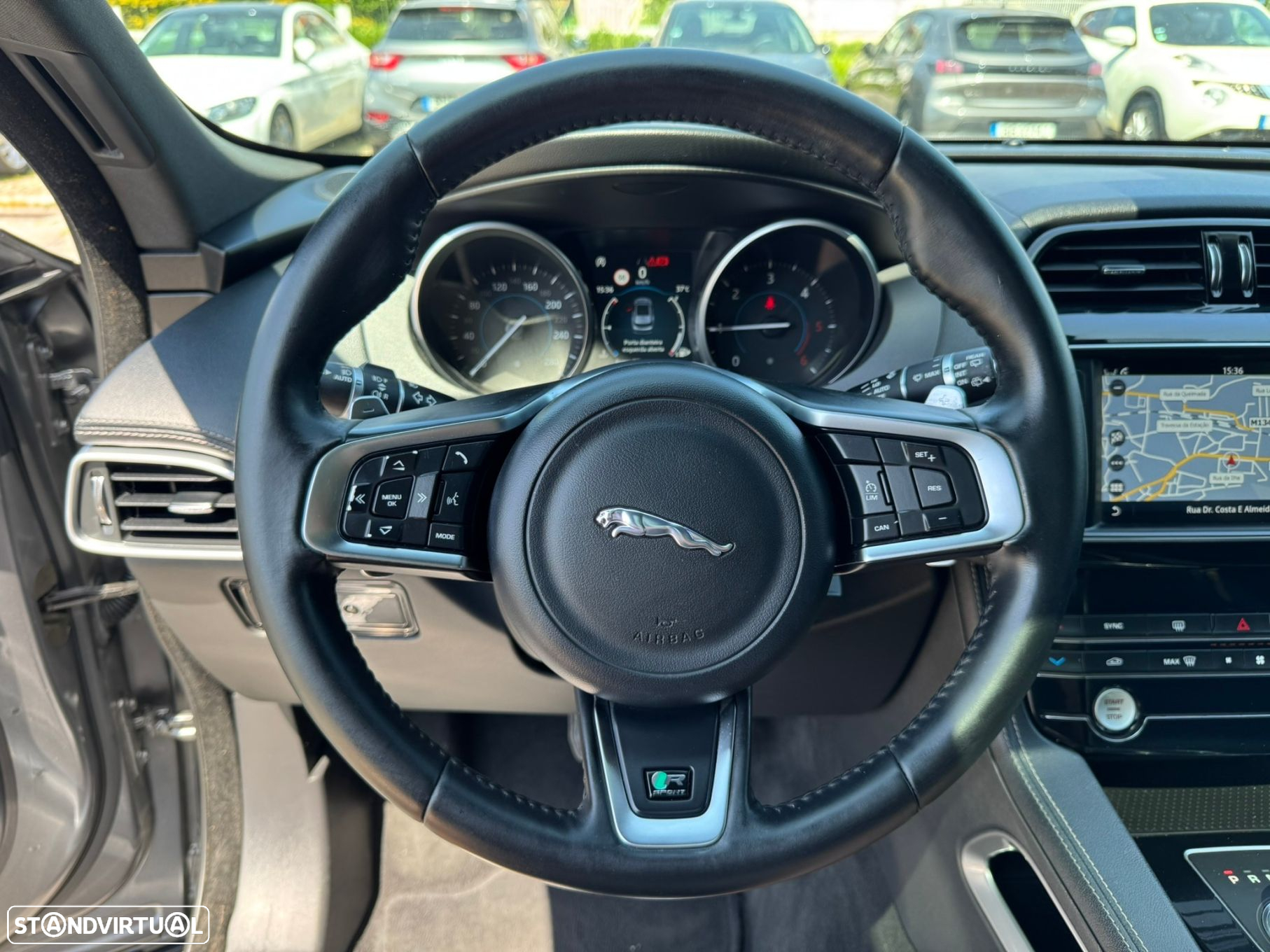 Jaguar F-Pace 2.0 i4D R-Sport AWD Aut. - 24