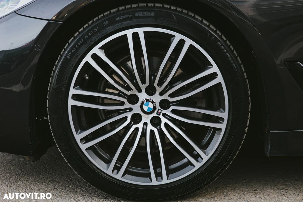 BMW Seria 5 520i AT - 9