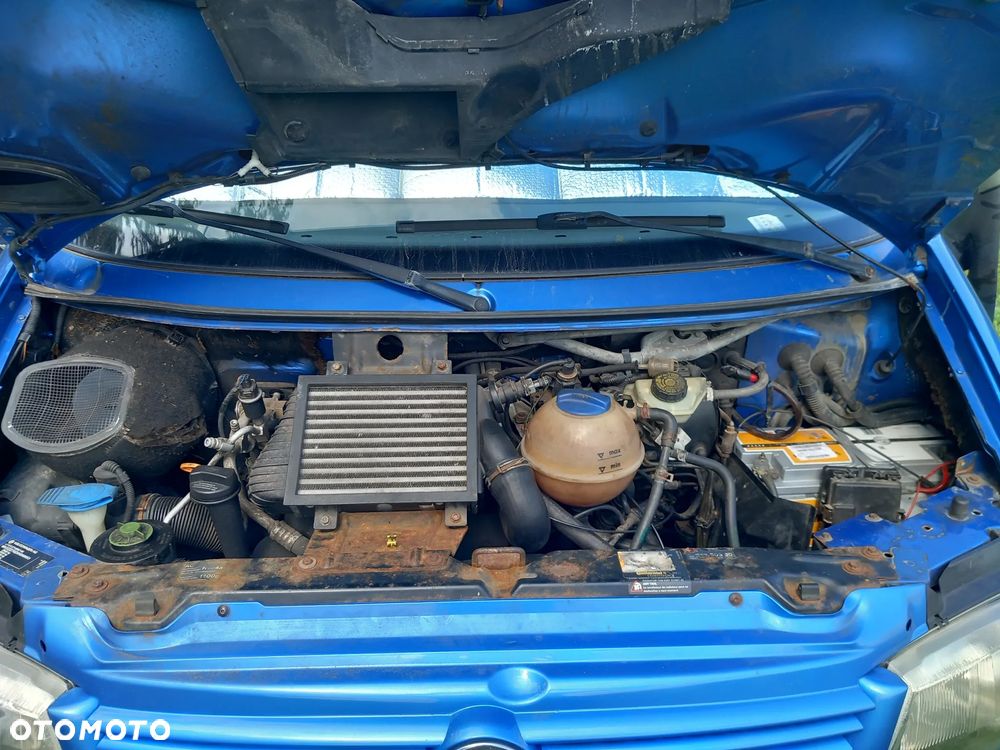 Volkswagen Multivan - 6