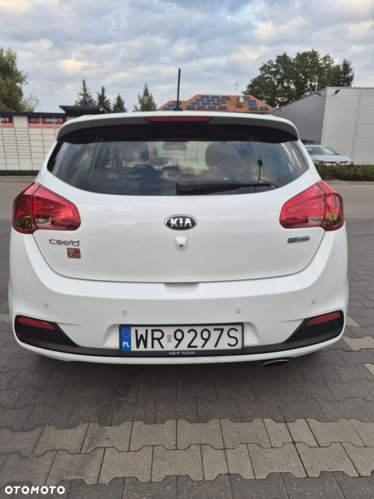 Kia Ceed Cee'd 1.6 GDI L - 10