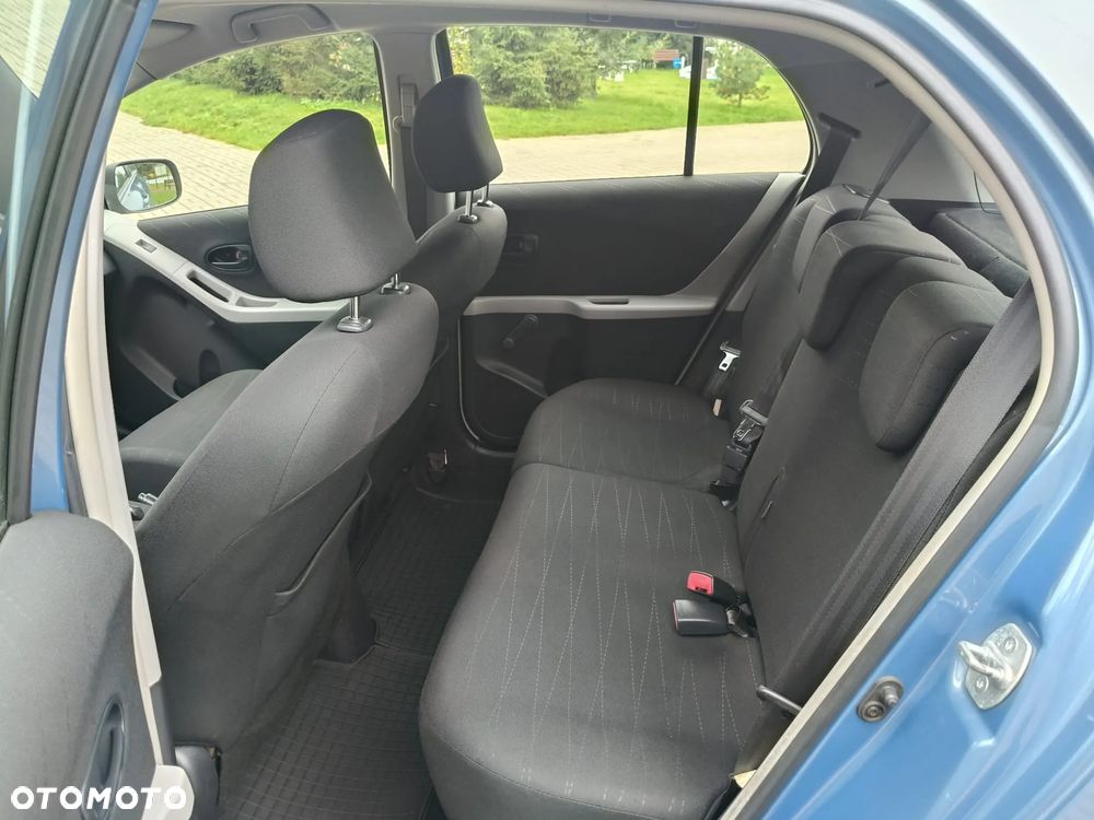 Toyota Yaris - 6