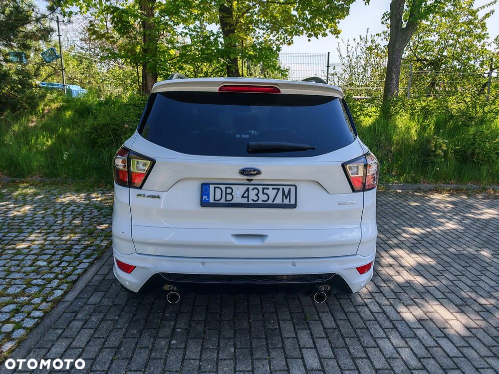 Ford Kuga 1.5 EcoBoost 2x4 ST-Line - 6