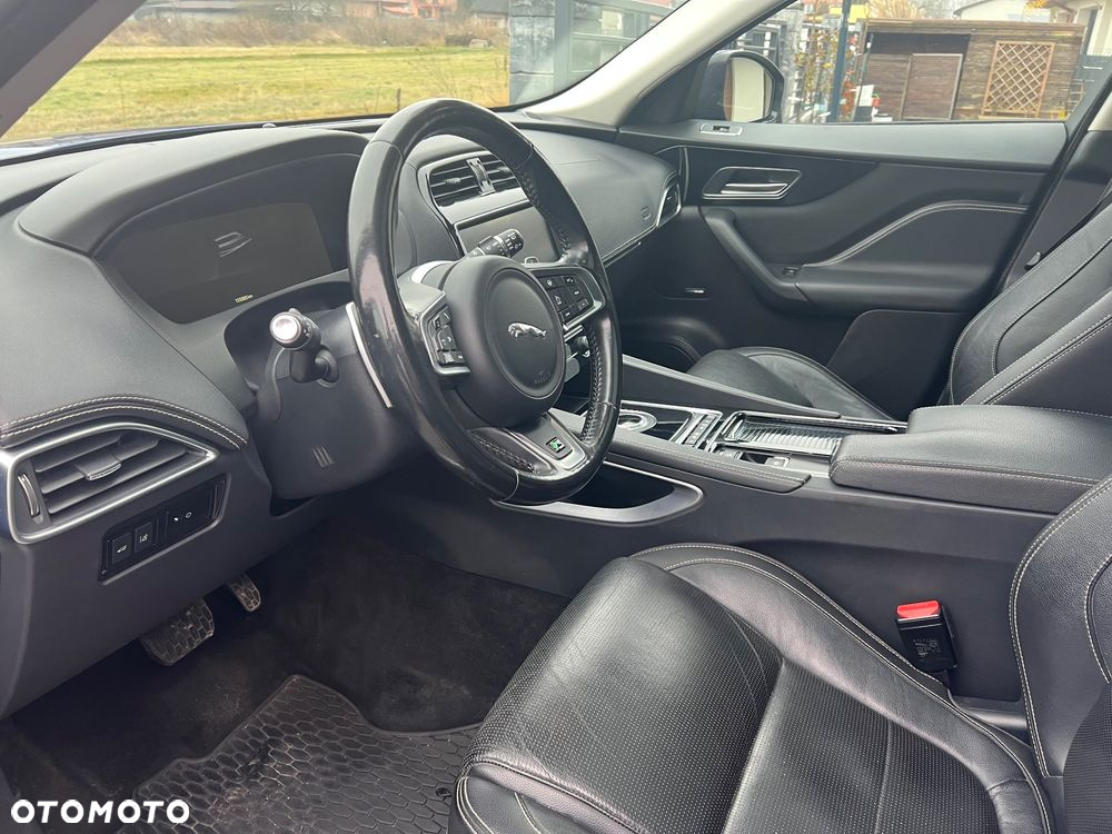 Jaguar F-Pace 2.0 i4D AWD R-Sport - 6