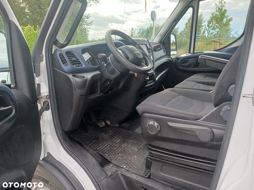 Iveco Daily 2020r E6 Lift 2.3 136 KM IZOTERMA CHŁODNIA  Bliźniaki KLIMA MROŹNIA AGREGAT 230V - 10