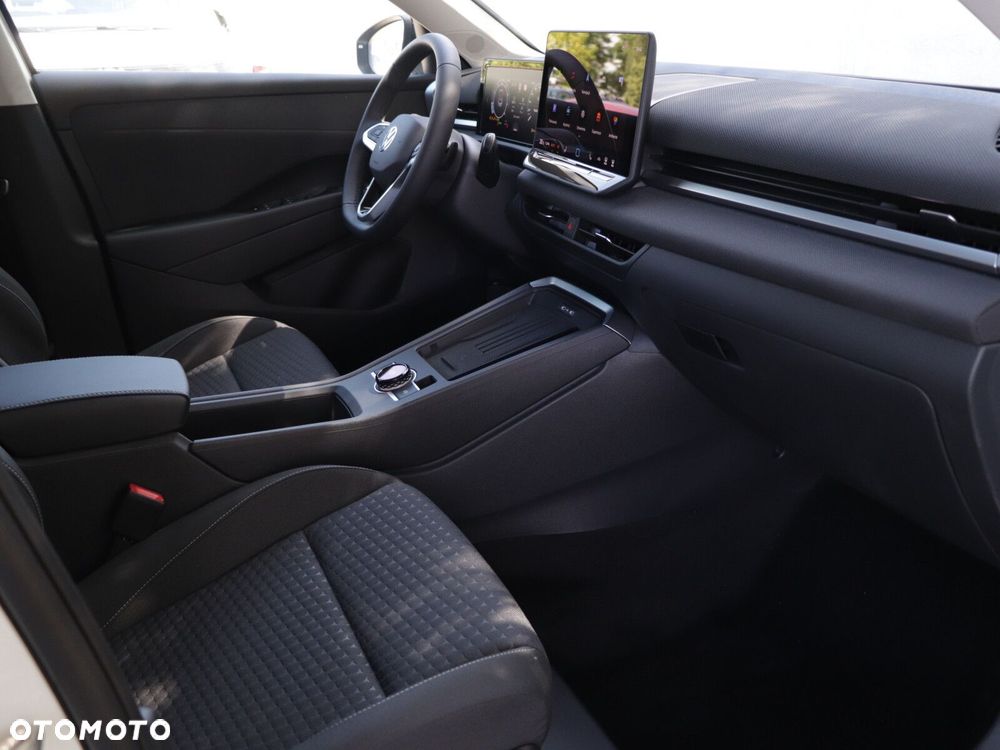 Volkswagen T-Roc - 18