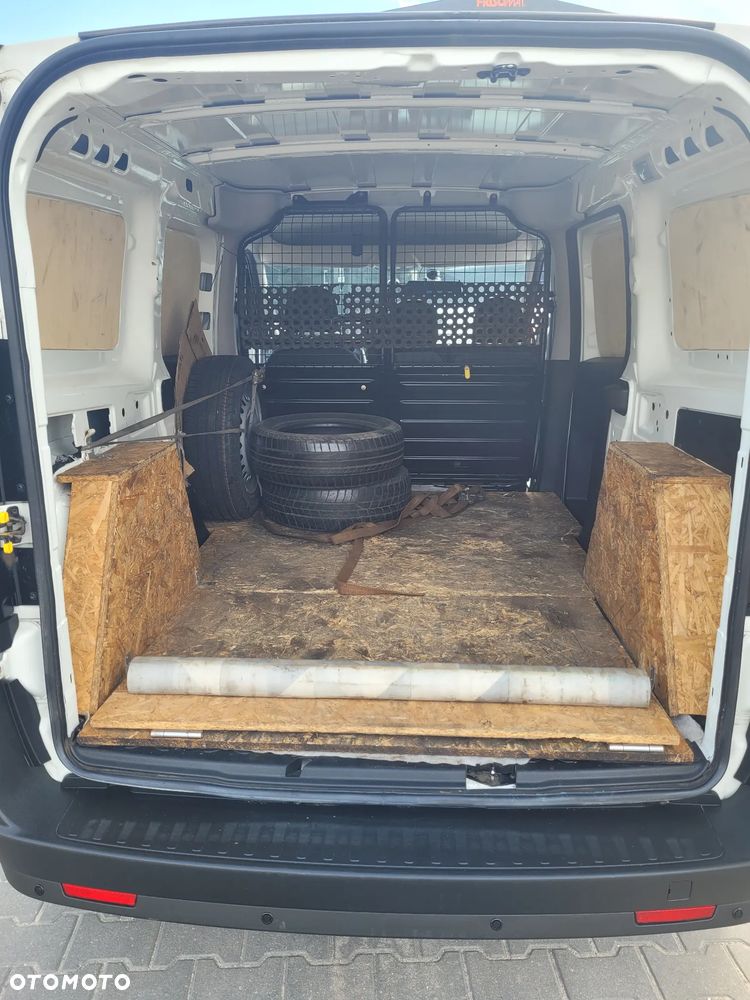 Fiat Doblo - 10