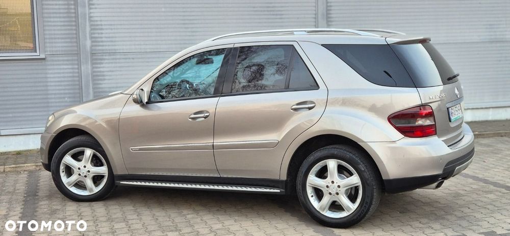 Mercedes-Benz ML 320 CDI 4Matic 7G-TRONIC Edition 10 - 30