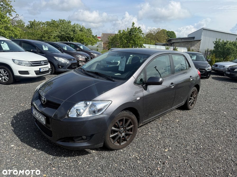Toyota Auris 1.4 VVT-i Sol - 1