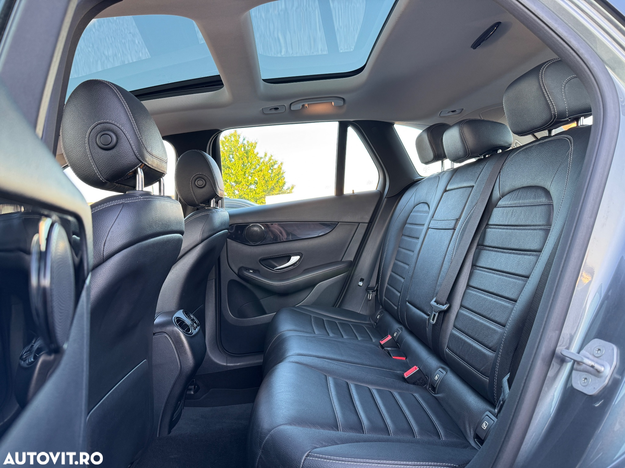 Mercedes-Benz GLC 220 d 4Matic 9G-TRONIC Exclusive - 28