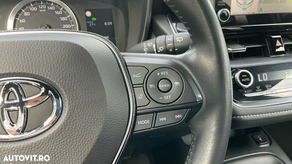 Toyota Corolla 1.8 HSD Dynamic - 23