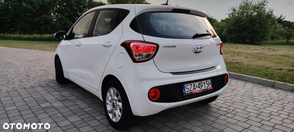 Hyundai i10 1.0 Premium - 11