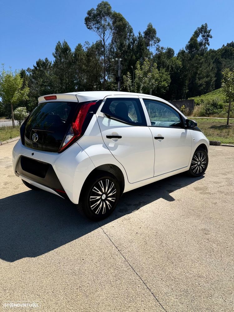 Toyota Aygo - 2