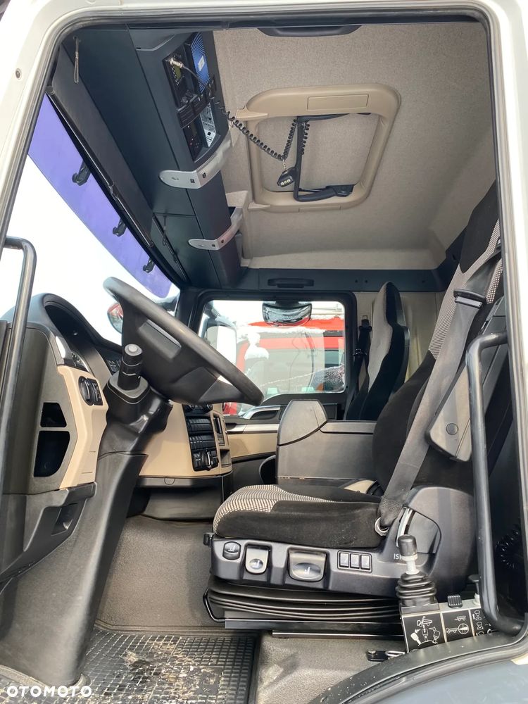 MAN TGS 26.460 6x4 - 13