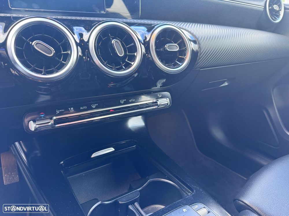 Mercedes-Benz A 250 e 8G-DCT Style - 11
