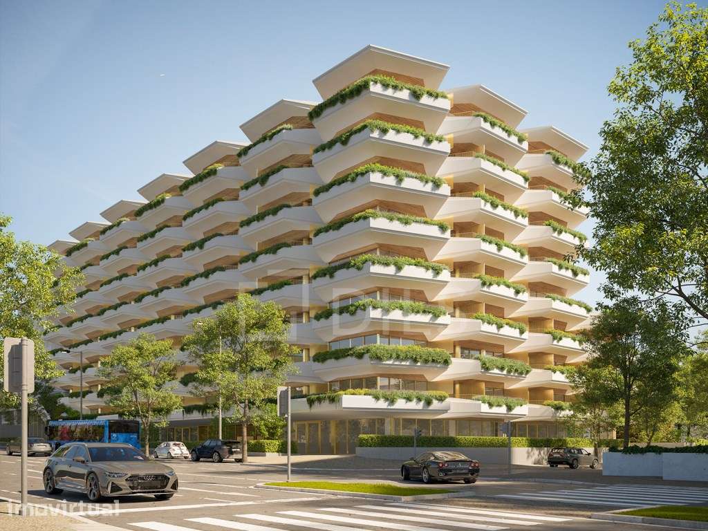 Apartamento T2 com 2 varandas e box na Avenida da Boavista - Grande imagem: 3/22