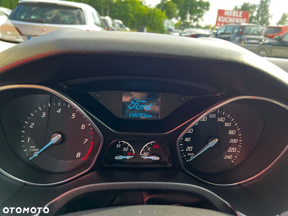 Ford Focus 1.0 EcoBoost Trend - 25