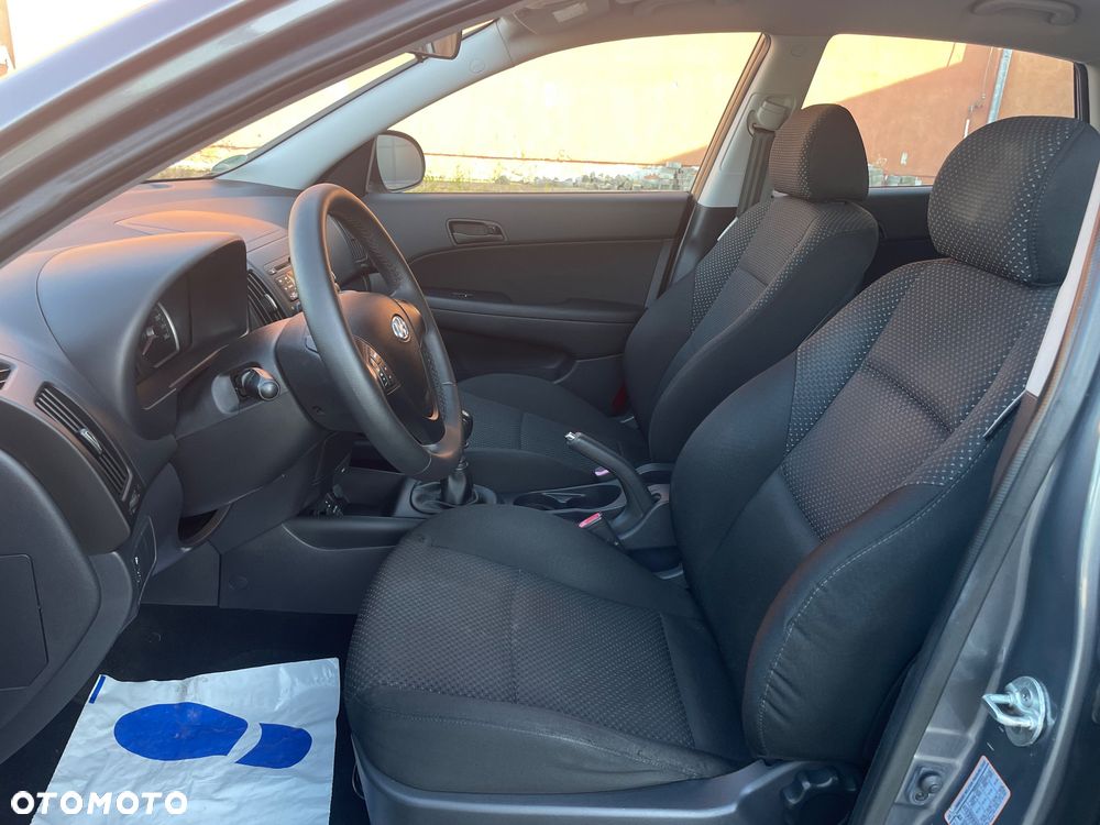 Hyundai i30 1.4 Comfort - 6