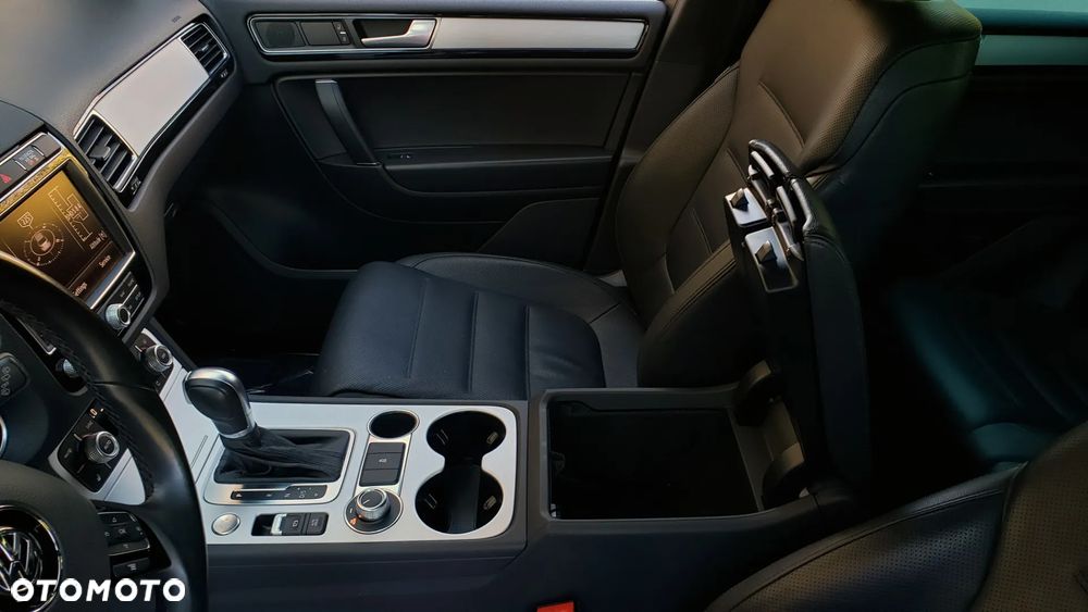 Volkswagen Touareg - 23