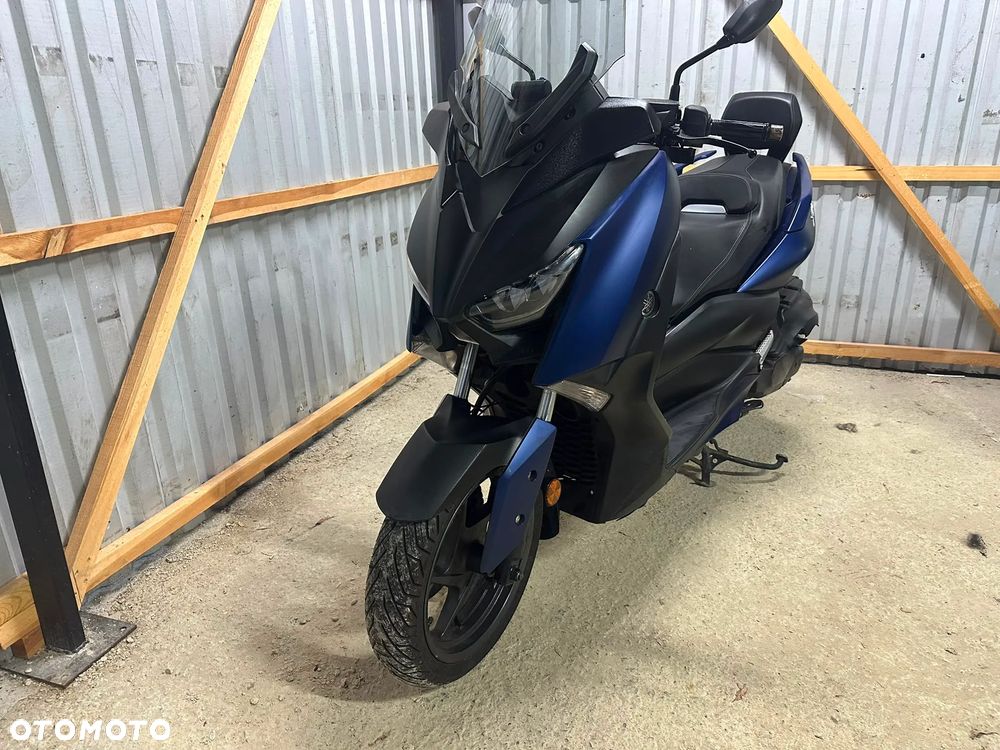 Yamaha X-max - 4