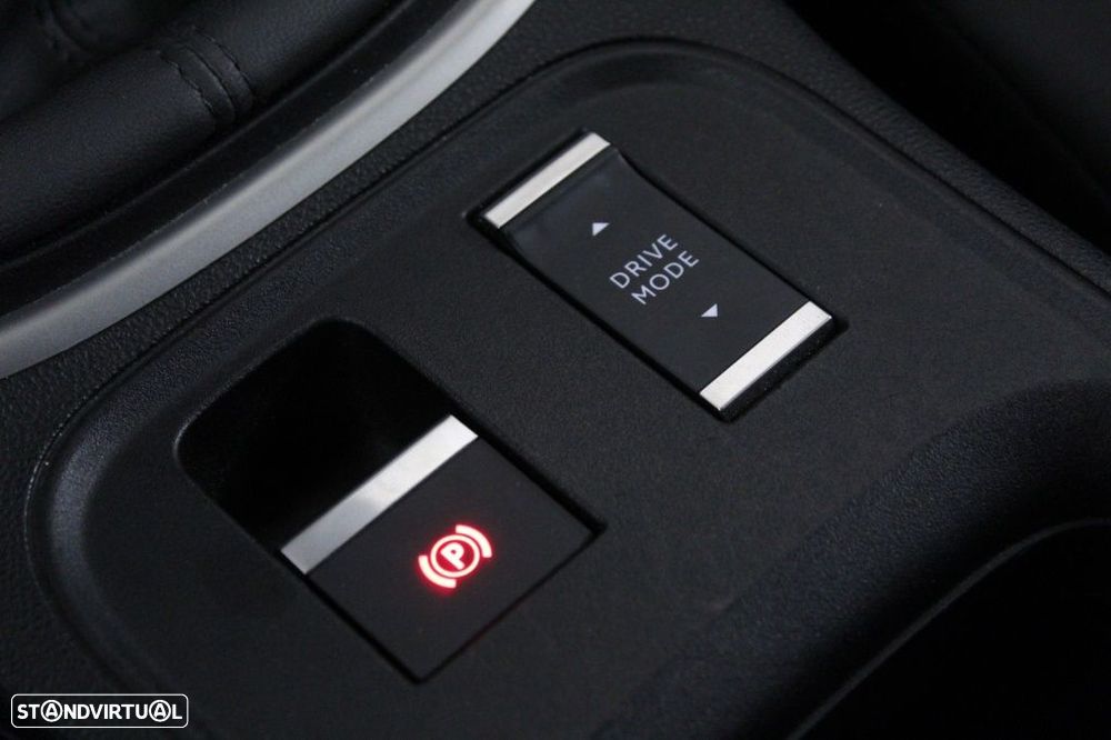 Jeep Avenger 1.2 GSE T3 Altitude - 29