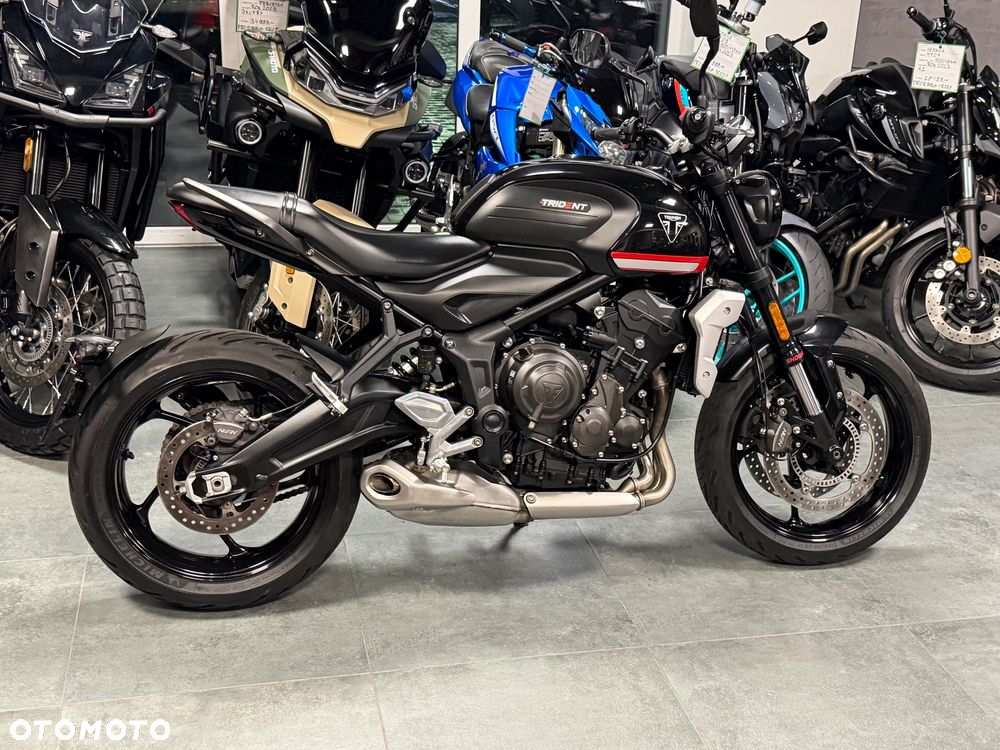 Triumph Trident - 4