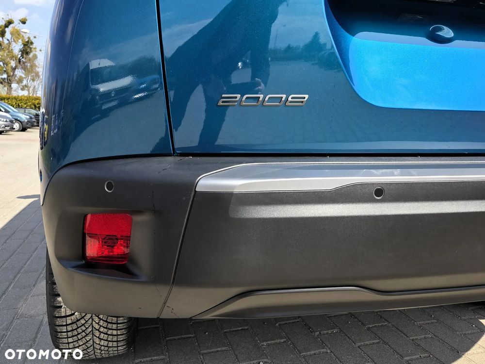 Peugeot 2008 PureTech mHEV Allure e-DCS6 - 10