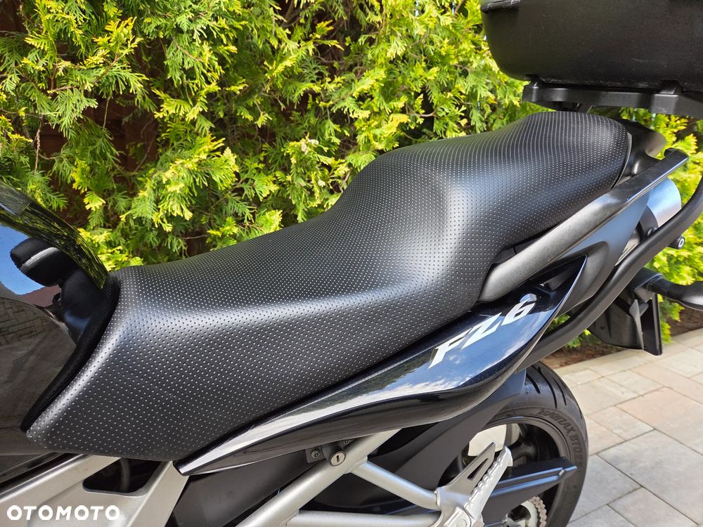 Yamaha FZ6 - 21